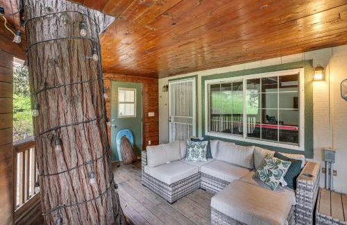 Crestline Home with Private Hot Tub Steps to Lake! - Foto 28