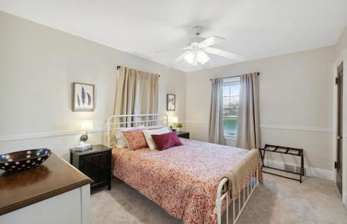 Exclusive Ottawa Hills Private Home, Garage, WD, Gourmet Equipped kitchen, Netflix - Foto 13