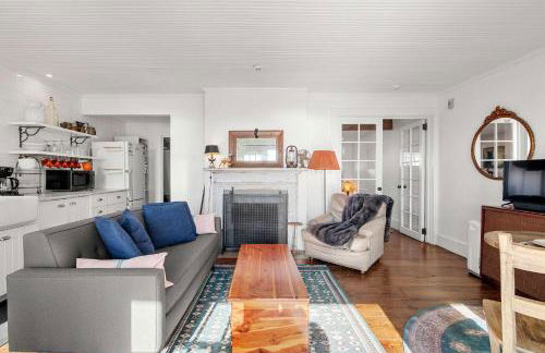 Waterfront with Private Beach Stunning Views - Foto 8