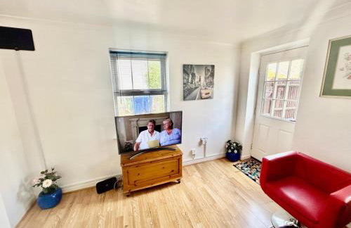 Mannys Apartment - Nice & Cozy 4Bed Flagship Lodge - Photo 66