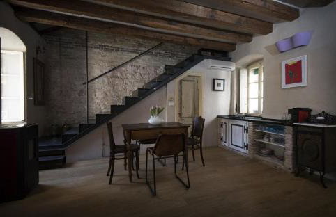 La Divine- captured by history inside Palace loft - Photo 2