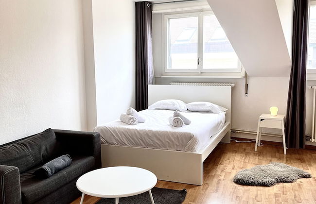 Yooneet Boutique Studio 2' Train Station - Foto 11