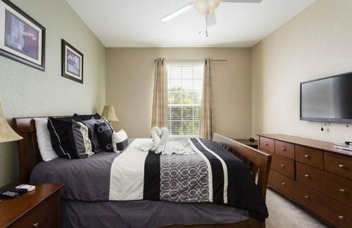 Fantastic Condo - 2 Miles from Disney Pool View Windsor Hills - Foto 7