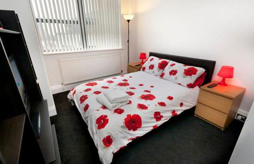 Lace Market Apartments - City Centre - 4 Beds Apartment with 2 Bathrooms and full Kitchen in George Street - close to Victoria Centre Shopping Centre - Parking for Cars & Vans from Five Pounds a Day - Sunday 1pm Check-out - Foto 10
