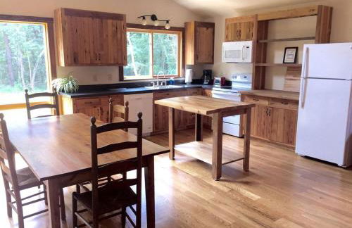 Luxury Cabin for Rent near the Shenandoah National Park, Virginia - Photo 10