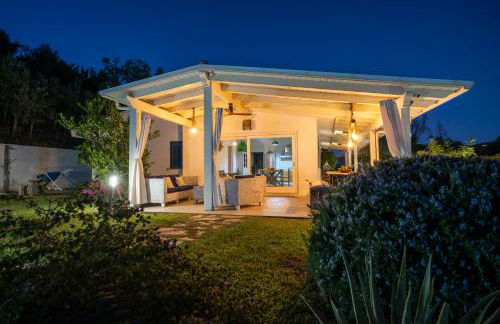 Villa Michaela con piscina privata e vista mare - Foto 13