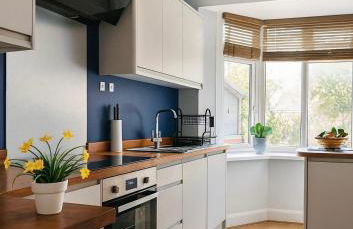 Seren, Free Parking, Close to Train Station, Pool table, sleeps 1-7guests - Foto 8