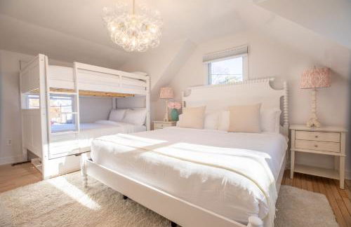 Renovated Cape Near Beach with Fire Pit - Foto 22