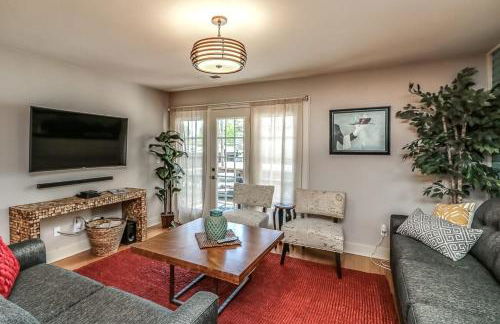 Amazing Locale 2KingBR 1BTH - Photo 22