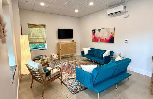 Boho Bliss Downtown Apartment in Historic Pilot Mountain - Foto 21