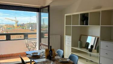 Appartamento Isola- Attico con Balcone - Foto 4