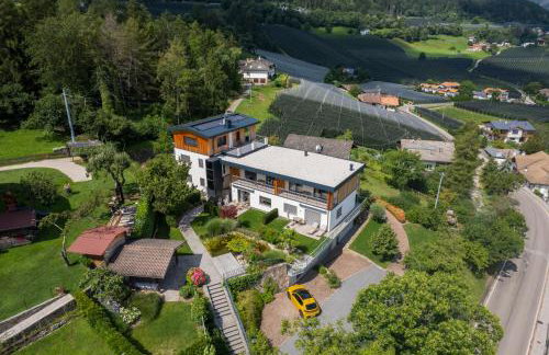 Felsenegg appartements - moderne Wohnungen im Luftkurort mit traumhaftem Garten Nähe Meran für Paare und Familien - Foto 2