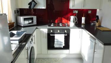 Charming 2 bed house Perfect base for sightseeing - Foto 4