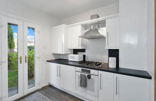 Free Parking - Central - Sleeps 6 - 3 Bedrooms - Foto 4