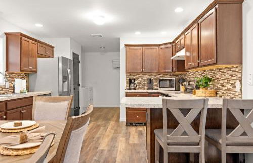 Cozy Cinema Cabin - Hot Tub and More - Foto 18