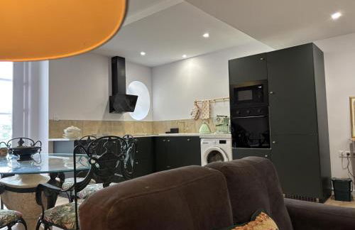 Gîte paisible dans château avec jardin, climatisation - FR-1-489-604 - Foto 8