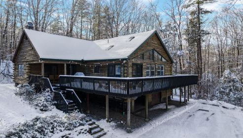 Half Moon by Avantstay 4BR Cabin w/ Large Deck & Yard w/ Patio & Outdoor Dining - Foto 4, Other