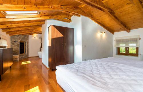 Villa Sagri - heated pool - Photo 25