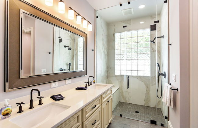 Imola: Newly Remodeled Pool Home Minutes from Vanderbilt Beach. Family-Friendly Retreat with 4 BR, 3.5 Bathrooms, and Private Screened Pool. Perfect Location Near Mercato and Naples Attractions - Foto 38