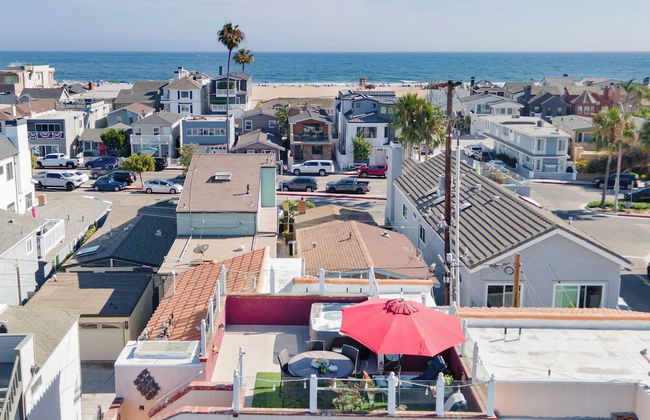 Shoreline Villa by Avantstay Steps to the Beach, Bay, & Pier! - Photo 37