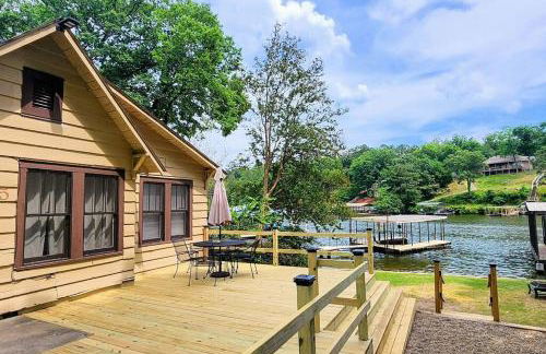 #05 - Lakefront Two Bedroom Cottage- Pet Friendly - Foto 26