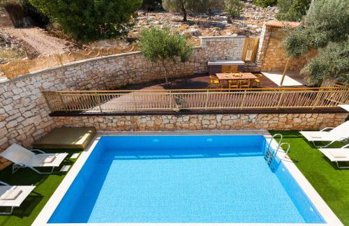 Villa Excesio - With Private Pool - Foto 16