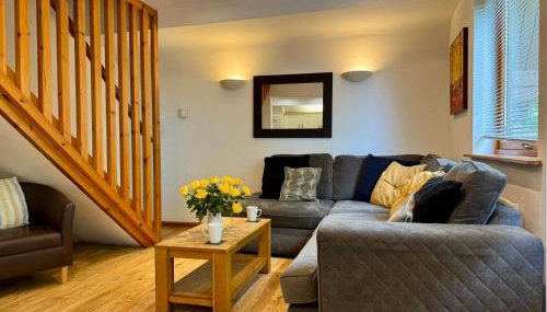 Acorn Lodge for Six with Hot Tub - Devon - Foto 3
