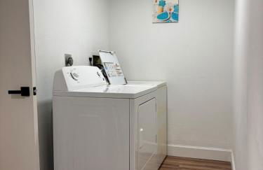 Bright 2BR Poolside Retreat Downtown Fort Myers - Foto 19