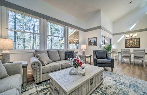 Sapphire Home with Grill and Pool Access - Foto 5