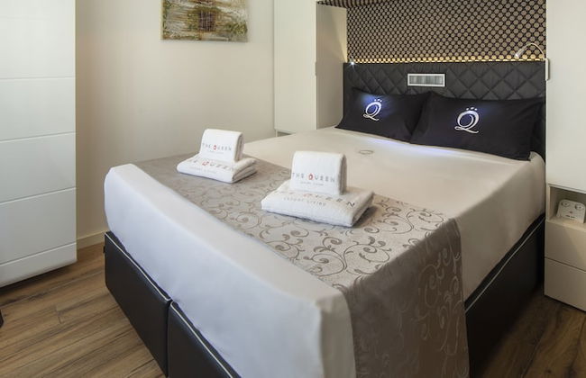 The Queen Luxury Apartments - Villa Carlotta - Photo 59