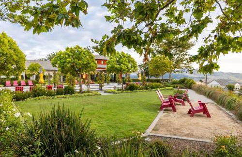 Marbella Lane - Elegant 5BR Home Rancho Mission - Photo 2