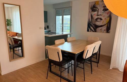 Grand appart lumineux - 6 pers, wifi, parking, check-in facile, proche commodités & métro 5min - Foto 18