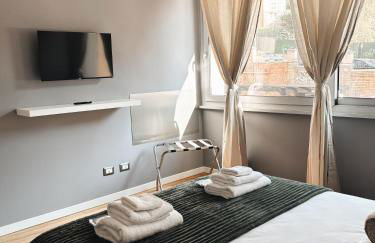 Twentythree Luxury Apartment - Photo 18