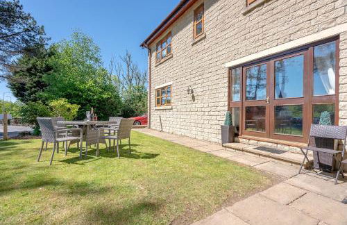 Pendle View Gatehouse Lakeside Stay - Photo 40