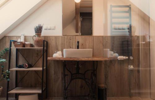 Stodoła Majołka- kameralny dom z balią w Izerach - Foto 44