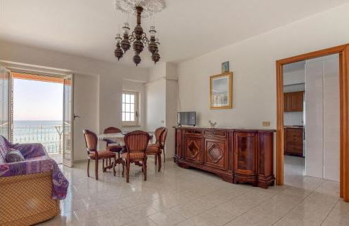 Stunning Apartment In Marina Di Caronia - Foto 2