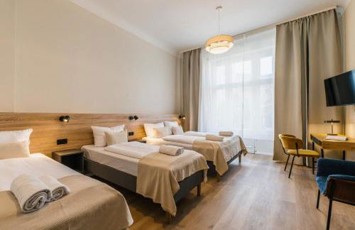 Renovated! 120qm Apartment 2 Bathrooms Balcony Up to 9 Guests - Foto 5