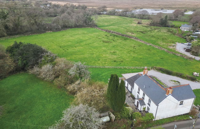 Hill House - 4 Bedroom - Llanrhidian - Photo 79