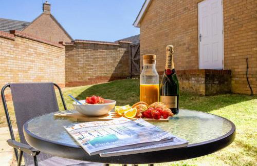 Modern & comfy 4 bedrooms Corby house free parking - Foto 38