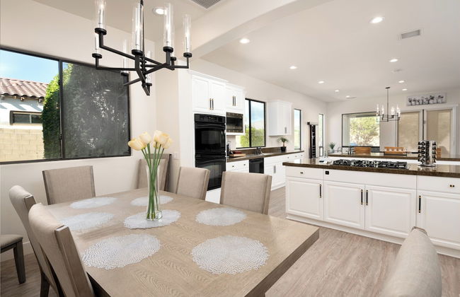 Luxury Resort Style Living w/ Pool & Jacuzzi - Foto 13