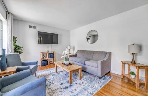 Fenced Yard Centrally Located-Parkway Village Pad - Foto 24