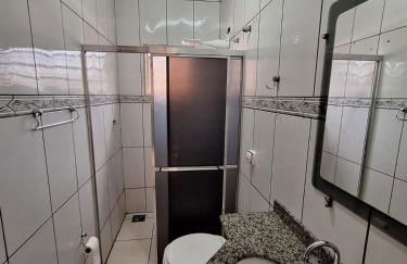 SOBRADO - 5 quartos - 4 banheiros - 4 vagas de garagem - Foto 16