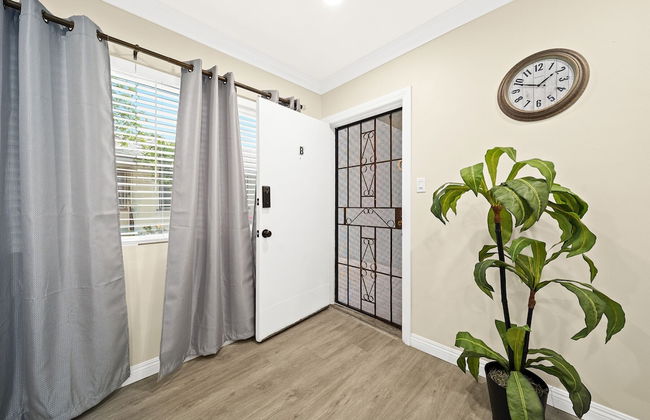 Cozy n Serene 12mins to Downtown LA - Foto 1