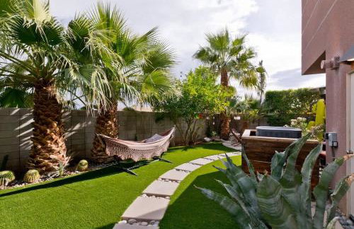 Navigate Stays Family Artful Retreat w Pool & Cabana - Foto 23