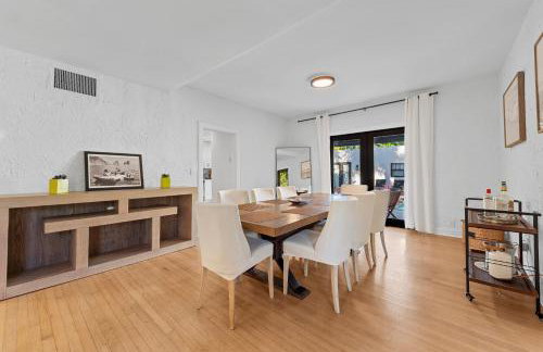 Sunny 4BR Getaway Pool & Private Guest Suite - Foto 27