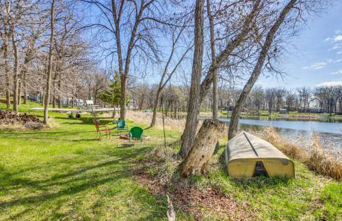 Pelican Rapids Lake House with Water Views and Dock! - Foto 36