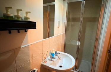 2 bedroom 2 bathroom ground floor apartment in central location - Foto 52