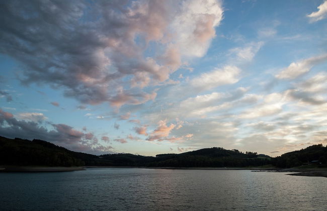 Ruhiger Bungalow am Hennesee mit Terrasse - Photo 39