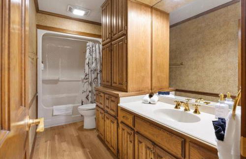 Texas Country Oasis | Near Stockyards & Arlington - Photo 37