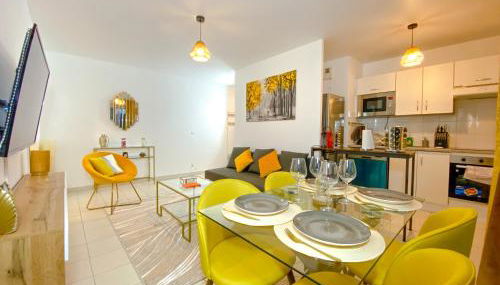 The Golden House * Parking * Garden - Foto 4